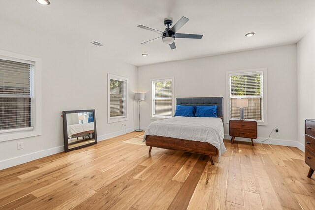 920 Muncie Ave, Dallas, TX 75212 - bedroom featuring light wood-style floors, baseboards, recessed lighting, and a ceiling fan