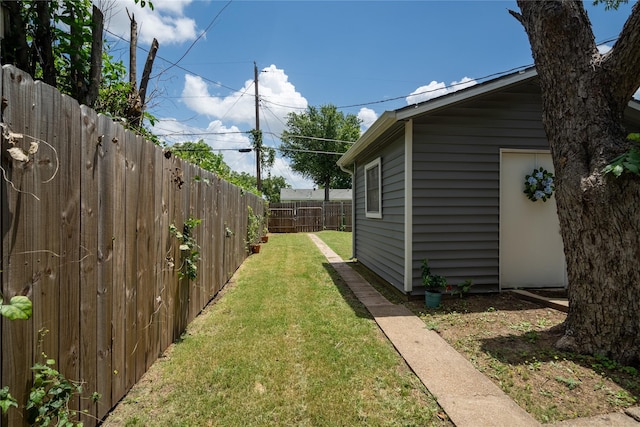 1306 S Oak Cliff Blvd, Dallas, TX 75208 - view of yard