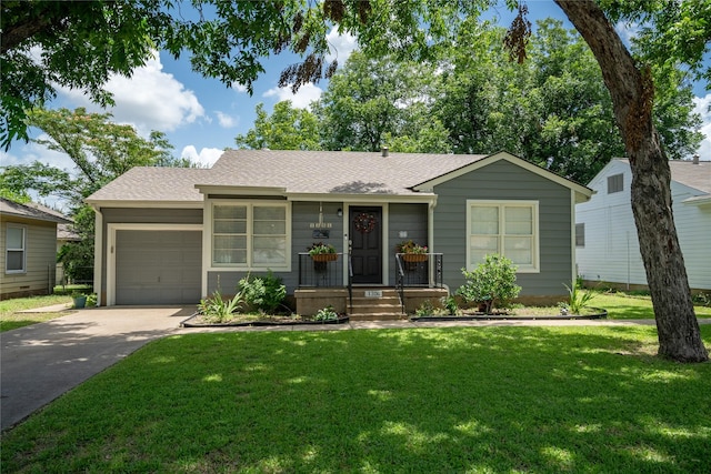 1306 S Oak Cliff Blvd, Dallas, TX 75208 - single story home with an attached garage, driveway, a front yard, and roof with shingles