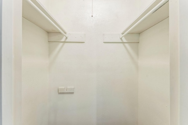 311 Franklin Dr, Euless, TX 76040 - view of walk in closet