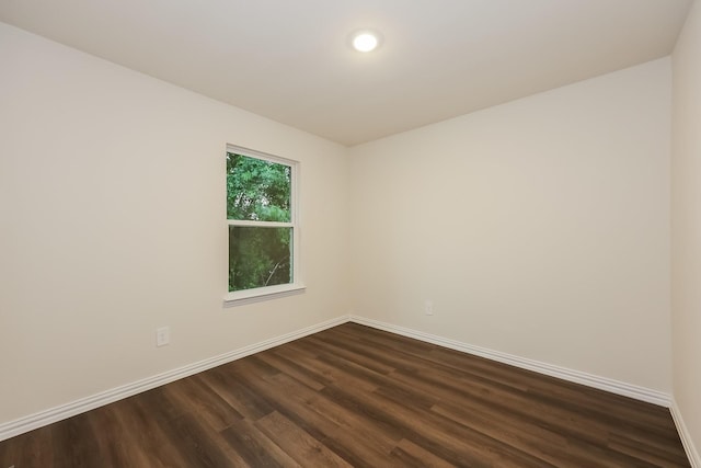 336 Bounding Main St, Gun Barrel City, TX 75156 - spare room with baseboards, dark wood finished floors, and recessed lighting