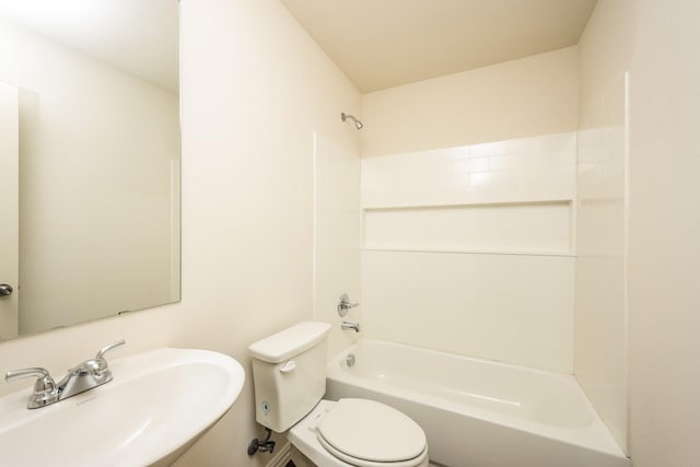 819 S Sutton St, Mabank, TX 75147 - full bath with a sink, toilet, and tub / shower combination
