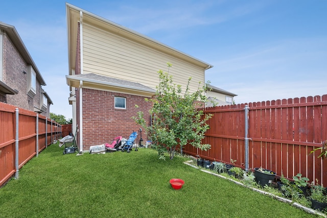 5005 Dominion Blvd, Irving, TX 75038 - rear view of property featuring brick siding