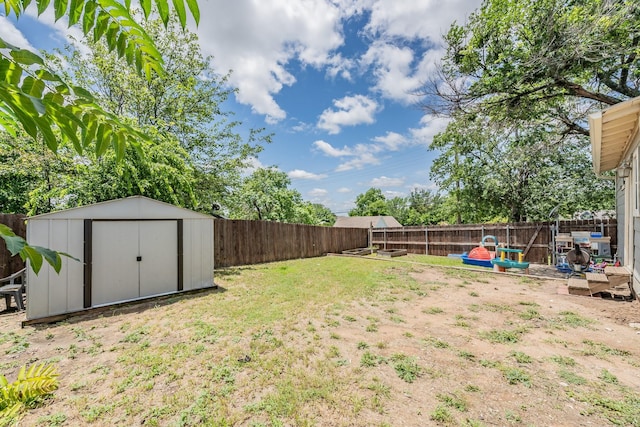 300 E Shoemaker St, Decatur, TX 76234 - view of yard