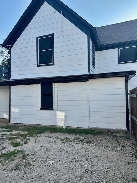 300 E Shoemaker St, Decatur, TX 76234 - view of side of property