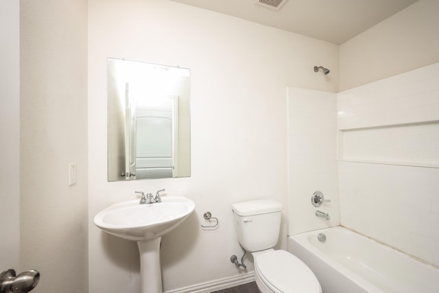 2829 Oakdale St, Dallas, TX 75215 - full bathroom featuring toilet and  shower combination