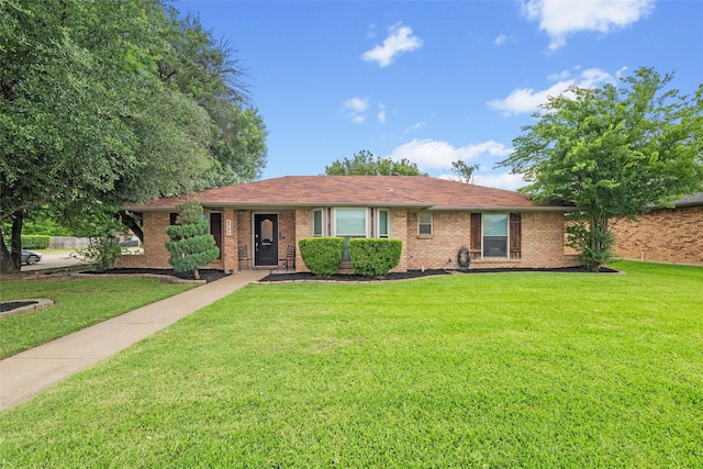 6701 Ridgetop Rd, North Richland Hills, TX 76182 - ranch-style house with a front yard and brick siding
