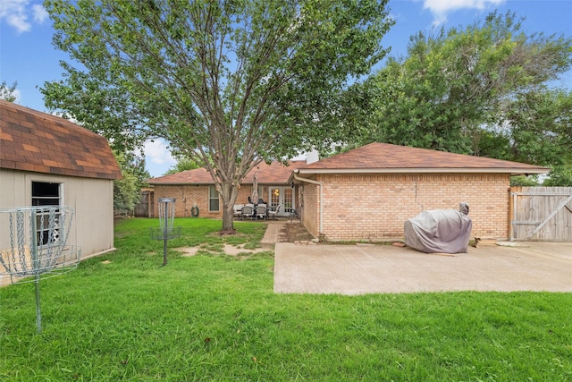 6701 Ridgetop Rd, North Richland Hills, TX 76182 - view of yard featuring a patio and a gate