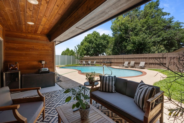 1617 Versailles Dr, Richardson, TX 75081 - fenced backyard featuring a patio area and outdoor lounge area