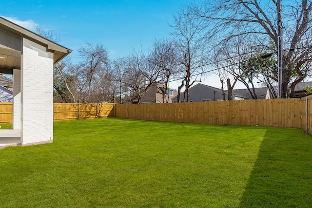 840 Northwood Rd, Fort Worth, TX 76107 - view of yard