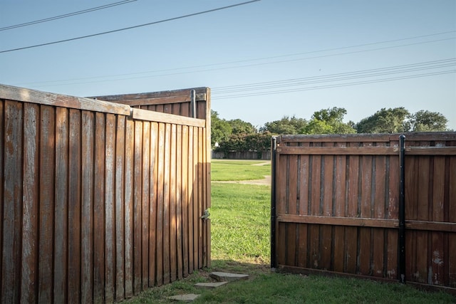 1610 Alpine Pass, Lewisville, TX 75077 - view of yard