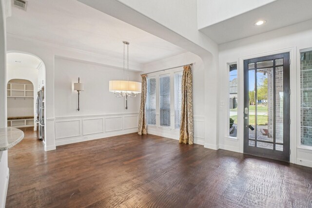4534 Whispering Lake Dr, Frisco, TX 75036 - living area featuring wood finished floors, a ceiling fan, and recessed lighting
