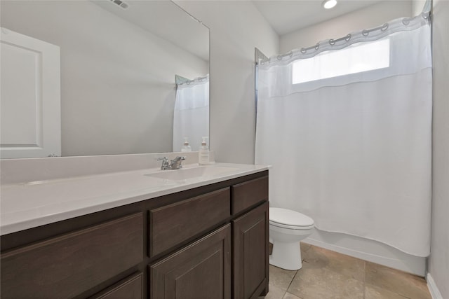 1099 Admiral Dr, Azle, TX 76020 - bathroom with vanity and shower / bath combo with shower curtain