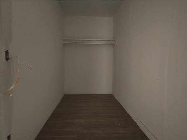1428 Texas St, Vernon, TX 76384 - spacious closet featuring dark wood finished floors