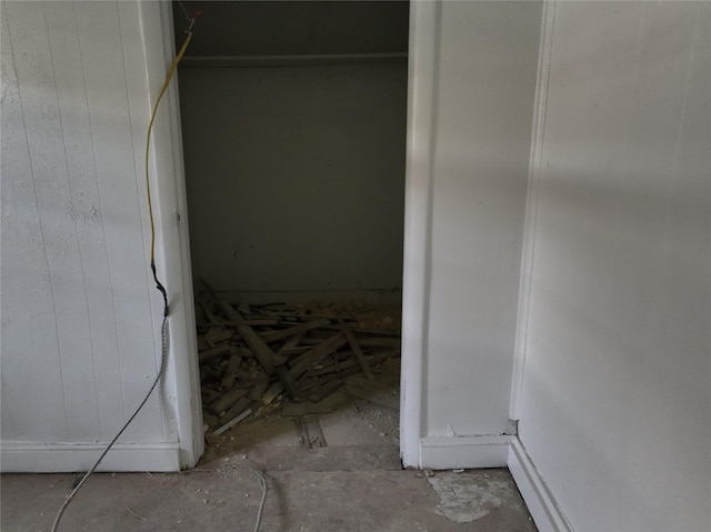 1428 Texas St, Vernon, TX 76384 - view of closet
