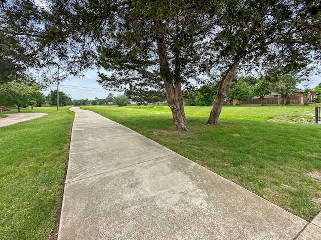 3837 Finley Rd, Irving, TX 75062 - view of community