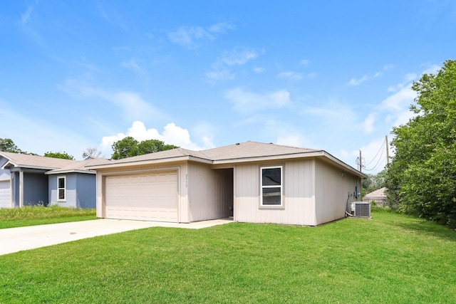 2515 Lyle Ave, Waco, TX 76708 - single story home featuring driveway, an attached garage, a front yard, and cooling unit