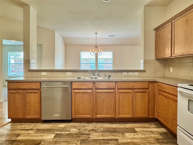 116 Bison Meadow Dr, Waxahachie, TX 75165 - kitchen featuring dishwasher, a sink, and light wood finished floors
