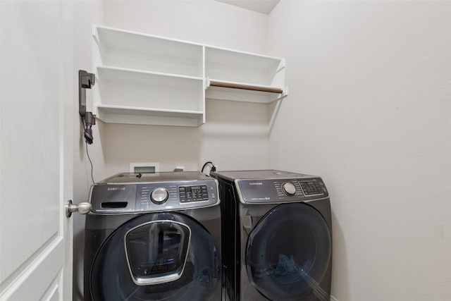 824 Water Garden Cir, Little Elm, TX 75068 - laundry area with independent washer and dryer