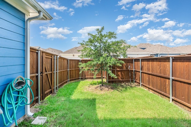 8409 Alba Ln, Rowlett, TX 75089 - view of yard