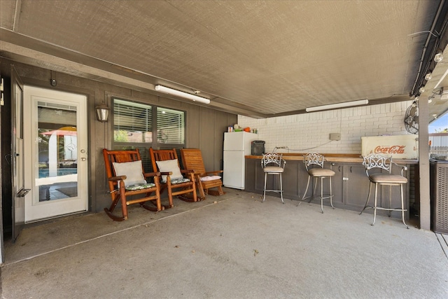 4225 Toledo Ave, Fort Worth, TX 76133 - view of patio / terrace
