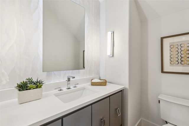 661 Harter Rd, Dallas, TX 75218 - half bath featuring toilet and vanity