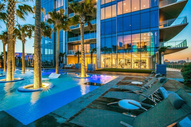 3130 N Harwood St Unit 1804, Dallas, TX 75201 - view of pool