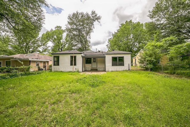 841 20th St SE, Paris, TX 75460 - view of rear view of property