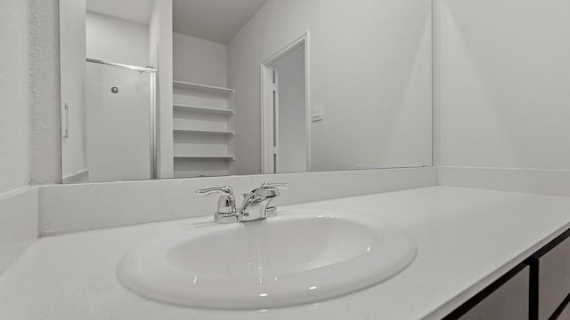 434 Drake Dr, Ferris, TX 75125 - bathroom with vanity and a shower