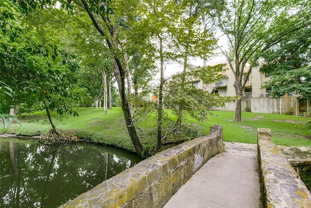 4777 Cedar Springs Rd Unit 8Q, Dallas, TX 75219 - view of home's community with a lawn