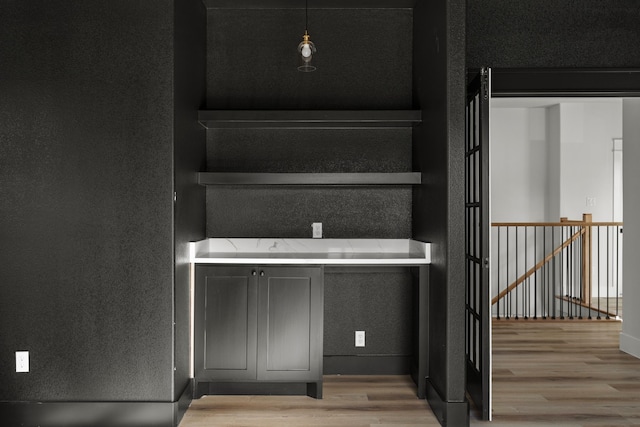 1228 Gould Ave, Fort Worth, TX 76164 - view of closet