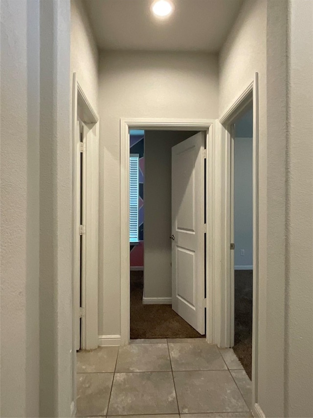 2518 Lavender Ln, Glenn Heights, TX 75154 - hall with tile patterned floors