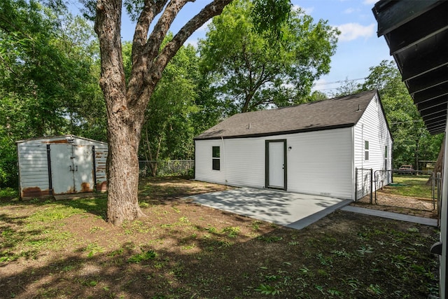 307 Soward Ave, Weatherford, TX 76086 - rear view of house with a patio area