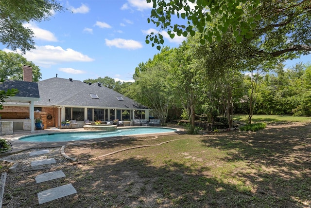 3512 Ridglea Country Club Dr, Fort Worth, TX 76116 - swimming pool with a patio area and an in-ground hot tub