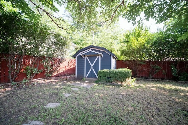 4709 Albermarle Dr, Fort Worth, TX 76132 - view of fenced backyard