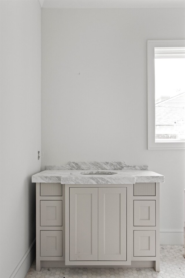 6207 Marquita Ave, Dallas, TX 75214 - bathroom featuring baseboards