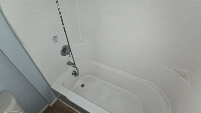 5833 Mirror Ridge Dr, Fort Worth, TX 76179 - bathroom with shower / bathtub combination