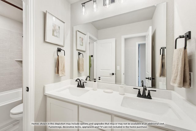 924 Split Oak Ln, Anna, TX 75409 - full bath featuring double vanity, toilet, and washtub / shower combination