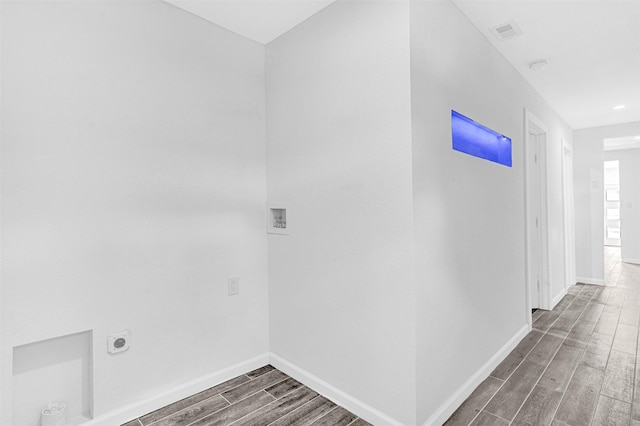 2735 Grafton Ave, Dallas, TX 75211 - corridor featuring wood tiled floors and baseboards