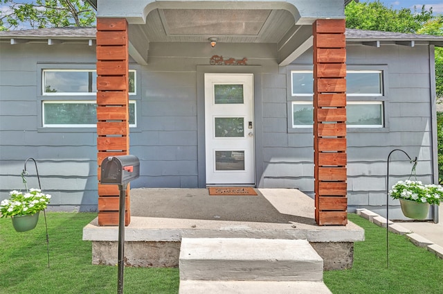 2735 Grafton Ave, Dallas, TX 75211 - property entrance with roof with shingles