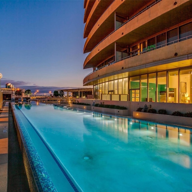 2200 Victory Ave Unit 2306, Dallas, TX 75219 - view of community pool