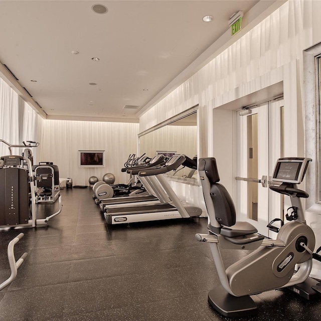2200 Victory Ave Unit 2306, Dallas, TX 75219 - view of exercise room