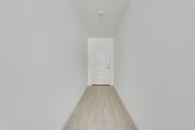1937 Kiwi Dr, Royse City, TX 75189 - hall with light wood finished floors and baseboards