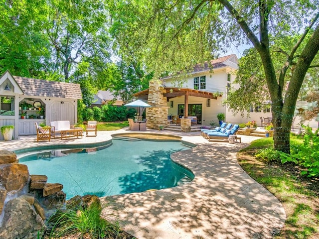 104 Crestwood Dr, Fort Worth, TX 76107 - view of swimming pool with a patio area, a pergola, and outdoor lounge area