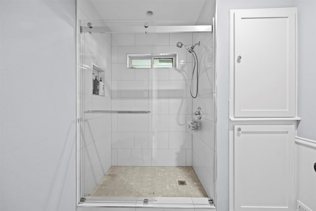 10916 Ferndale Rd, Dallas, TX 75238 - bathroom with a stall shower