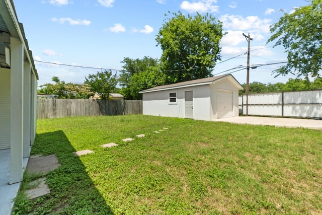 6622 Victoria Ave, Dallas, TX 75209 - view of yard with an outdoor structure and a garage