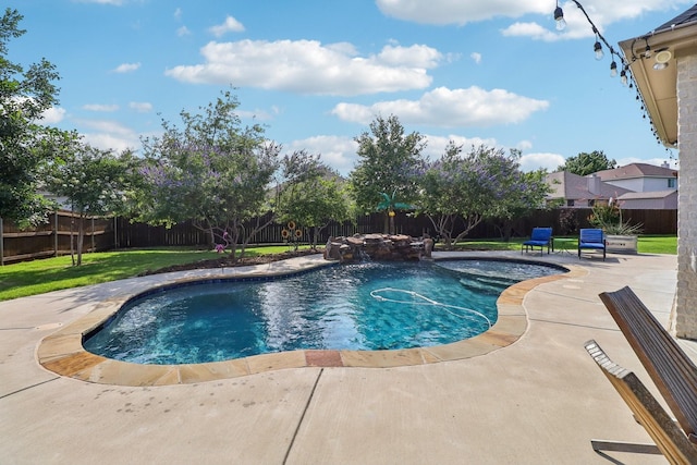114 Piper Pkwy, Waxahachie, TX 75165 - view of pool featuring a patio