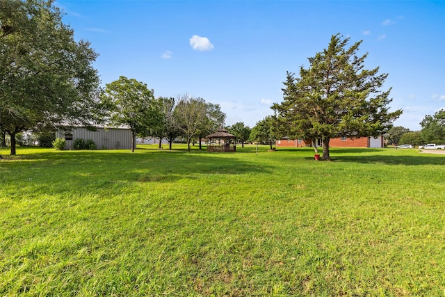 1419 Hinchliffe Rd, Mexia, TX 76667 - view of green lawn with a gazebo