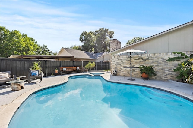 4208 Crestover Dr, Mesquite, TX 75150 - view of swimming pool featuring an outdoor living space, a patio area, a fenced backyard, and a pool with connected hot tub