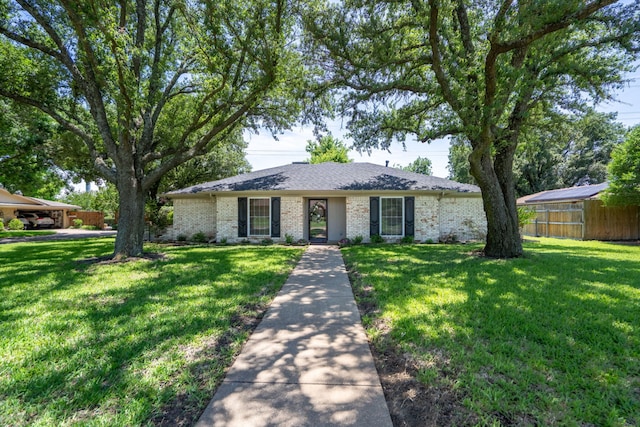 110 Sunview St, Sunnyvale, TX 75182 - ranch-style house with brick siding